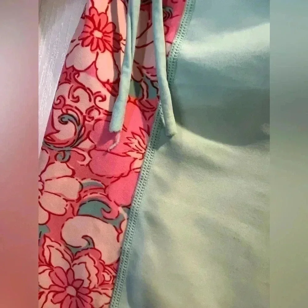 Roxy girls blue and floral rashguard - Picture 9 of 9